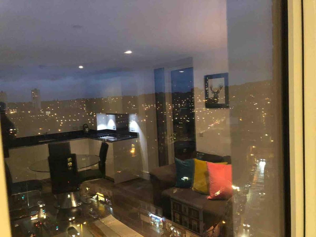 High View Two Bedroom Apartment In Woolwich Лондон Экстерьер фото