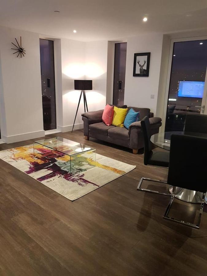 High View Two Bedroom Apartment In Woolwich Лондон Экстерьер фото